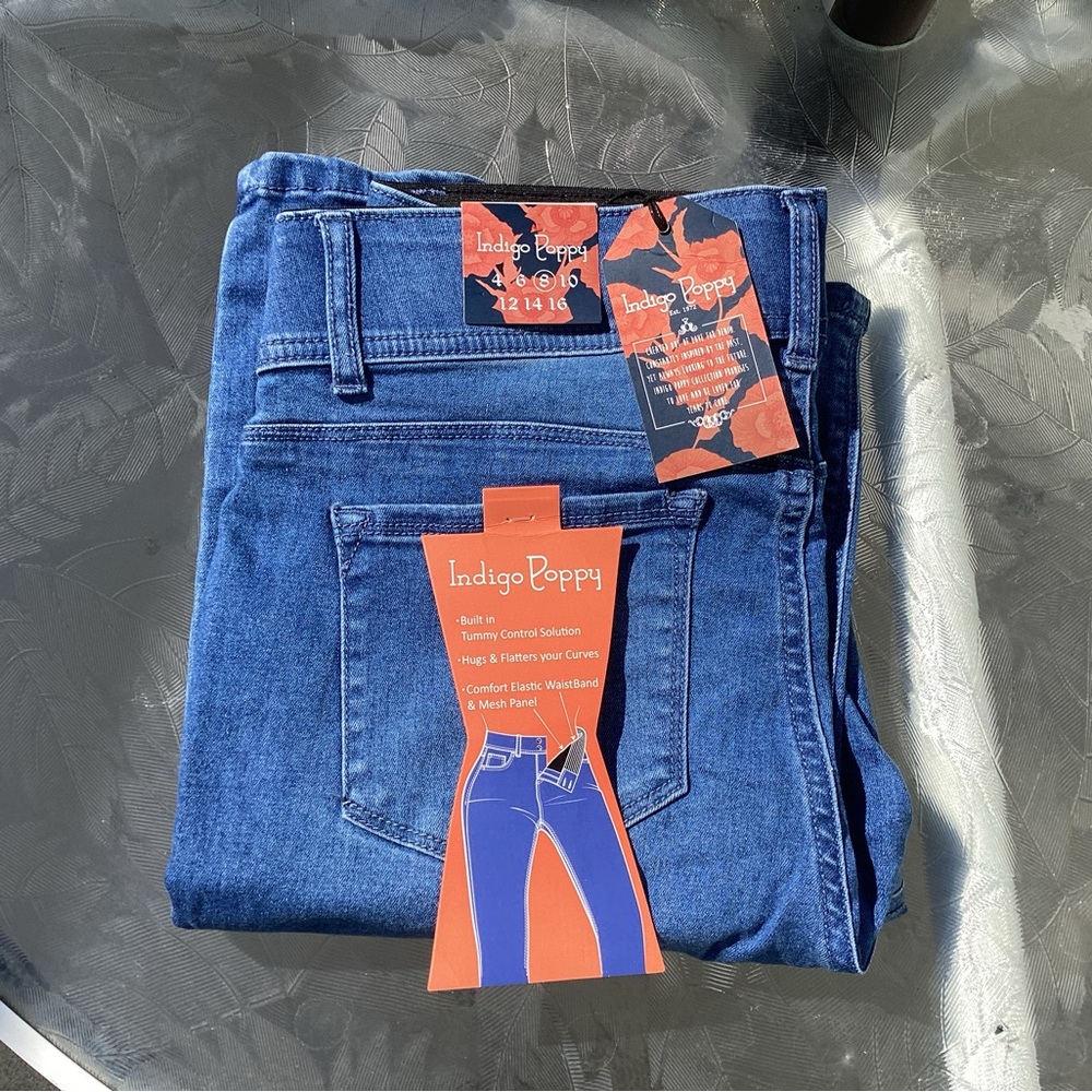 NWT Indigo Poppy Blue Jeans size 8